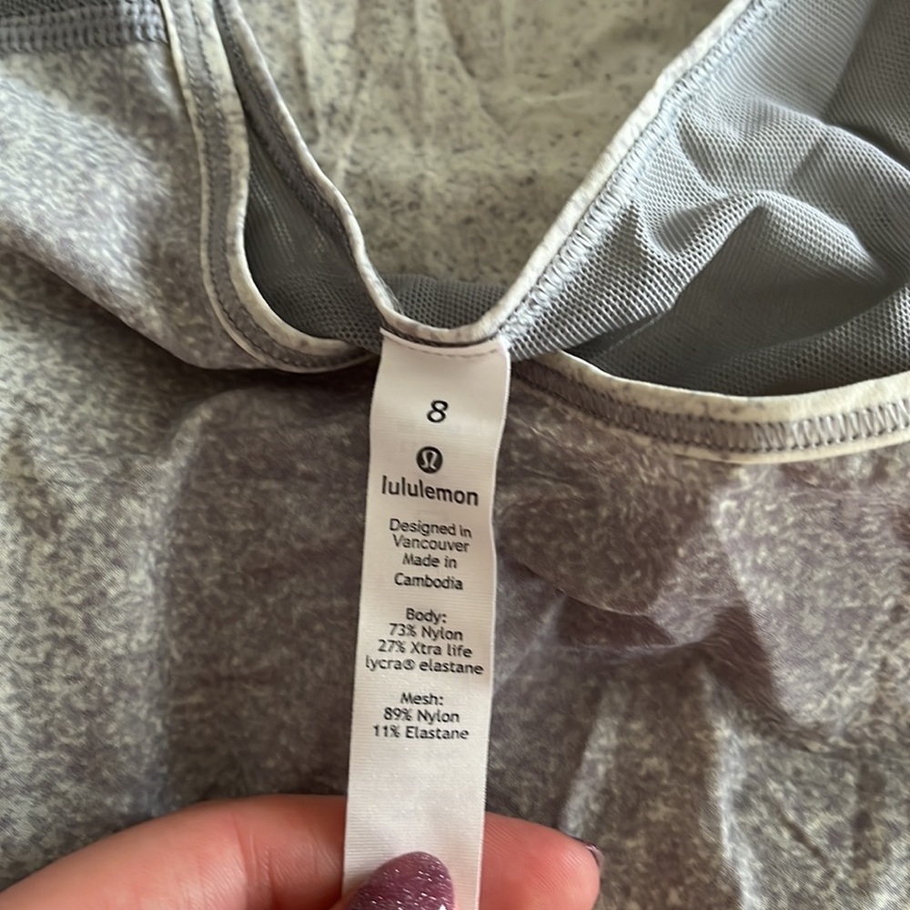 Lululemon Tank - Picture 2 of 4